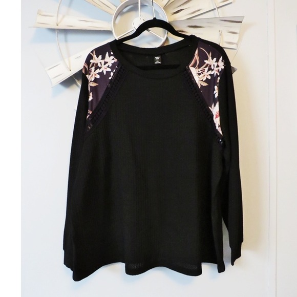 2 Pcs Lot‎ Shein Curve Tops/Sweater Size 3XL - Picture 10 of 16